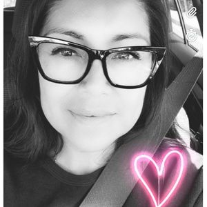 Meet your Posher, Elena